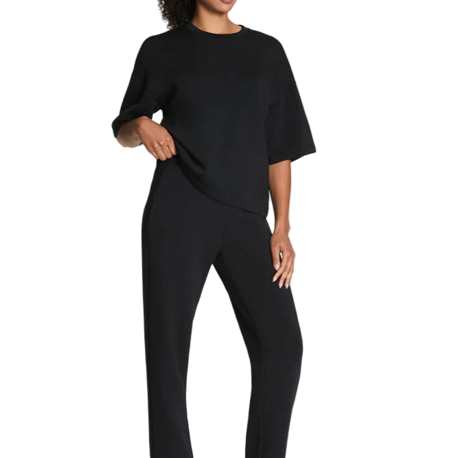 AirEssentials_Slim_Straight_Pant2_ella_where_she_shops