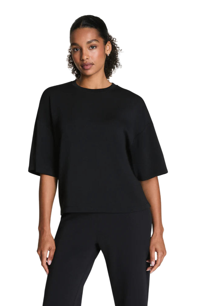 Airessentials_Boxy_Tee2_ella_where_she_shops