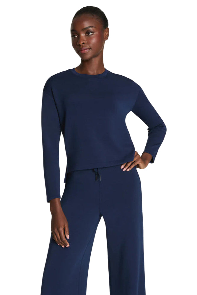 Airessentials_Long_Sleeve_Top2_ella_where_she_shops