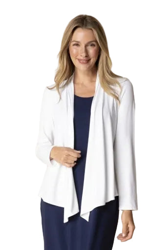 Core_Travel_Waterfall_Jacket3_ella_where_she_shops