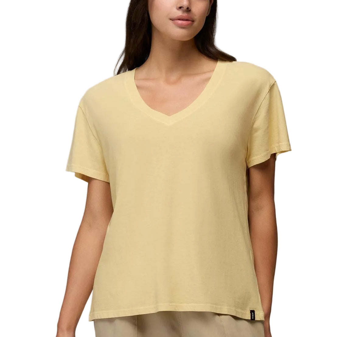 Everyday_V-neck_Tee3_ella_where_she_shops