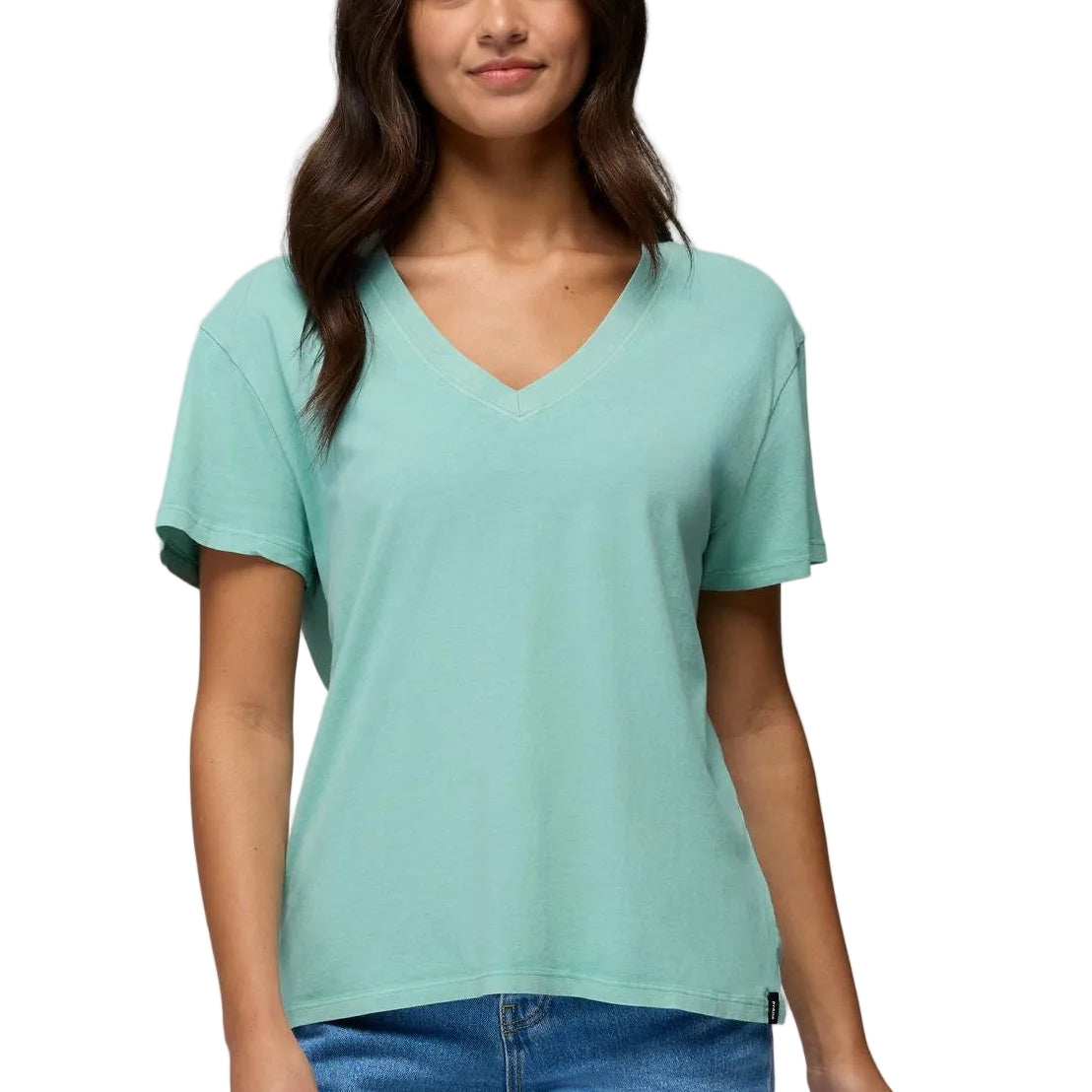 Everyday_V-neck_Tee_ella_where_she_shops
