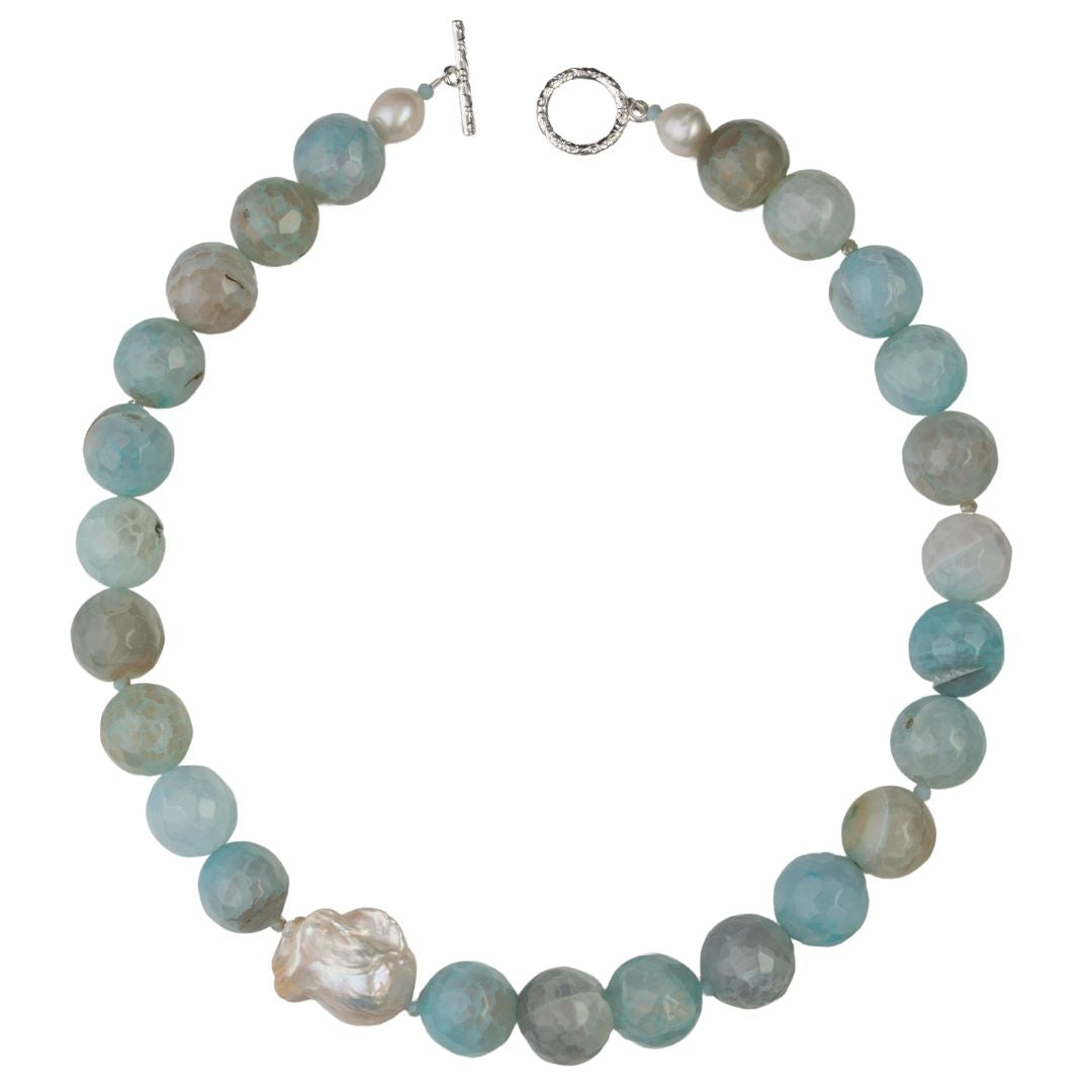 Ali & Bird Ocean Agate necklace with blue-green beaded stones and a clasp closure
