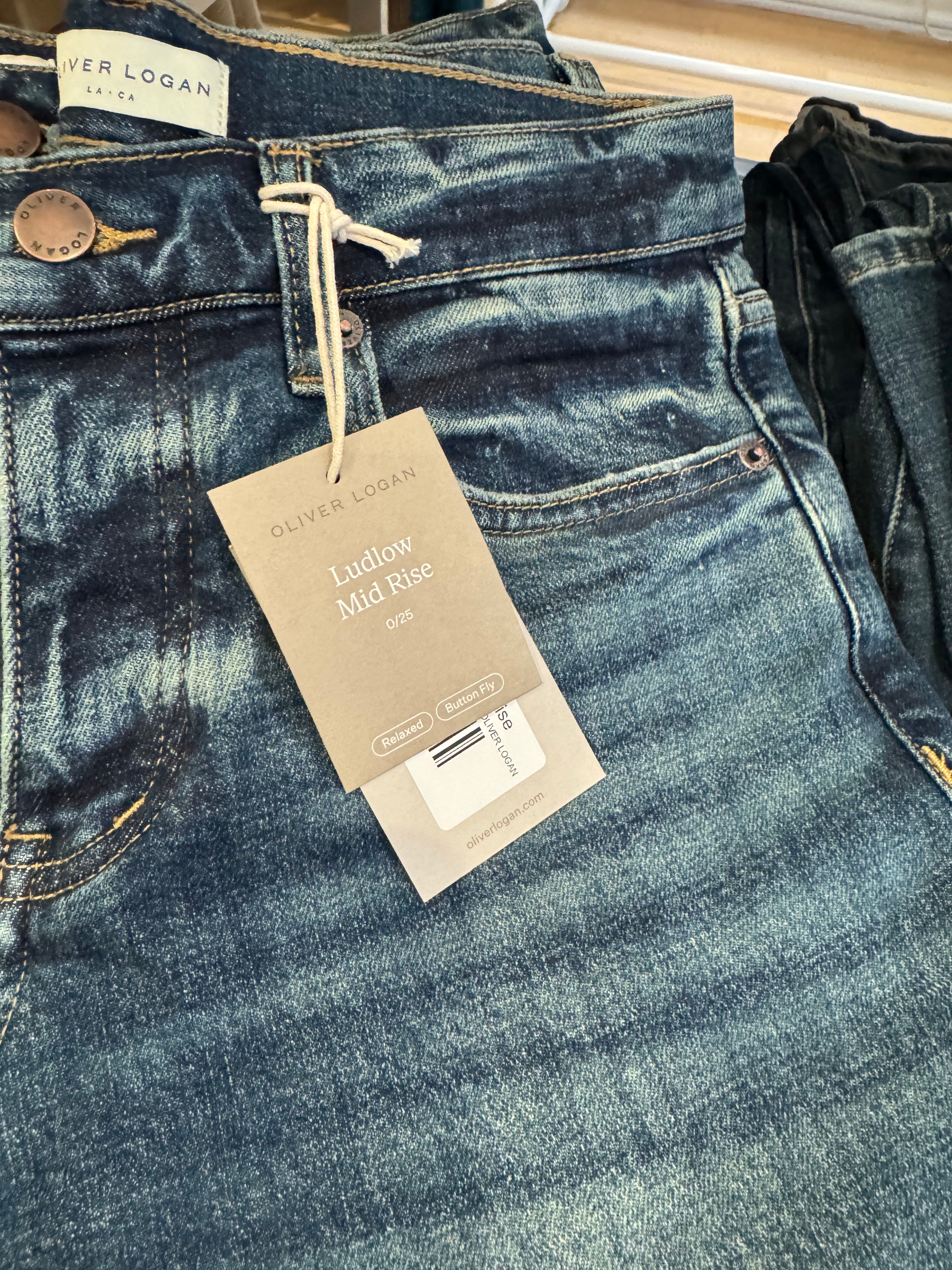 upclose tag for the ludlow midrise jean