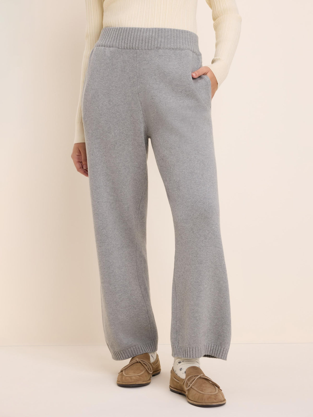NIC+ZOE Billie Sweater Pant in Grey Heather, front view