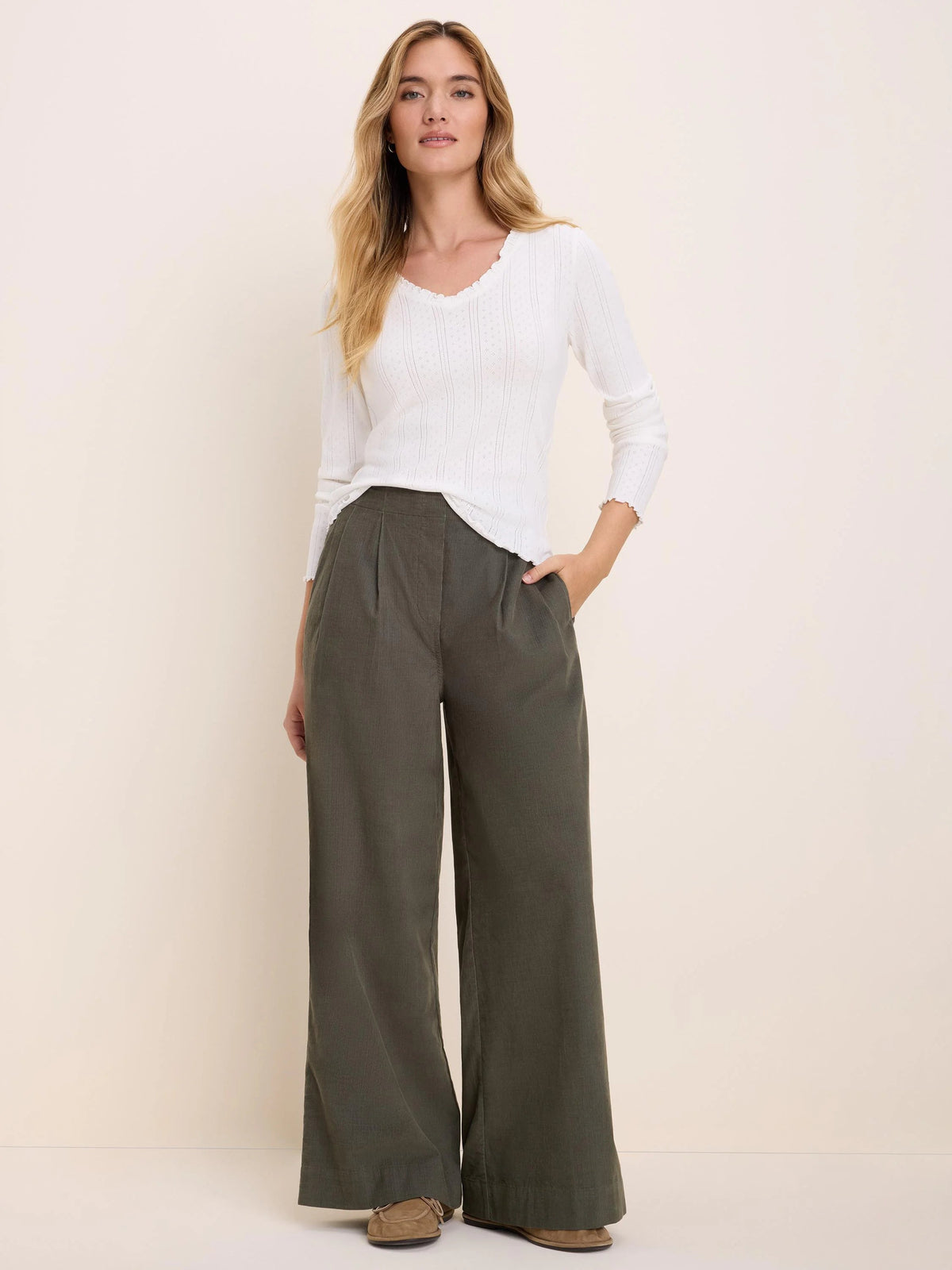 NIC+ZOE Ellis Baby Cord Pant in Briar, styled full-length view