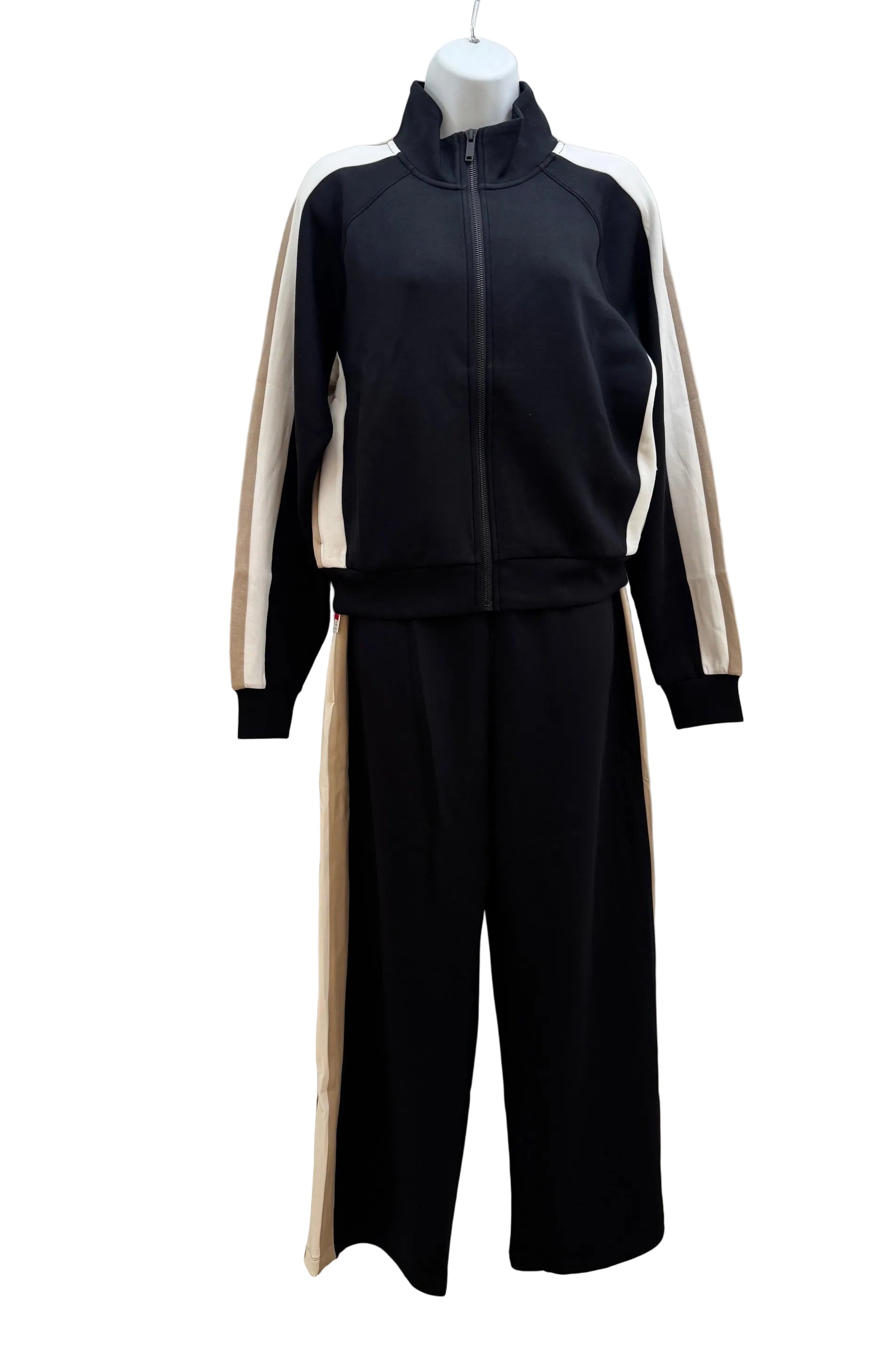 Airessentials_Colorblock_Track_Pant4_ella_where_she_shops