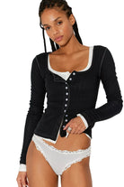 End_Game_Pointelle_LS5_ella_where_she_shops