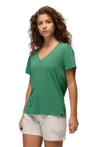 Everyday_V-neck_Tee5_ella_where_she_shops
