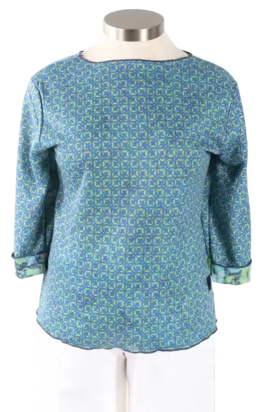 Floral_Reversible_Crew_Neck_top_blue_green_reversible__ella_where_she_shops
