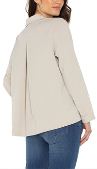 Flyaway shirt Jacket