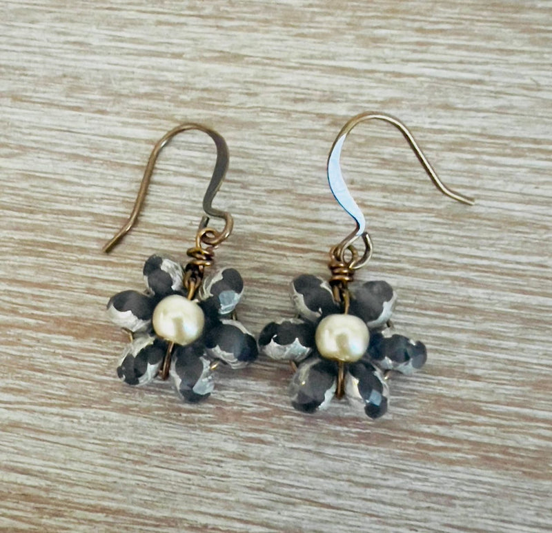 Beach Bloom Flower Earrings navy blue