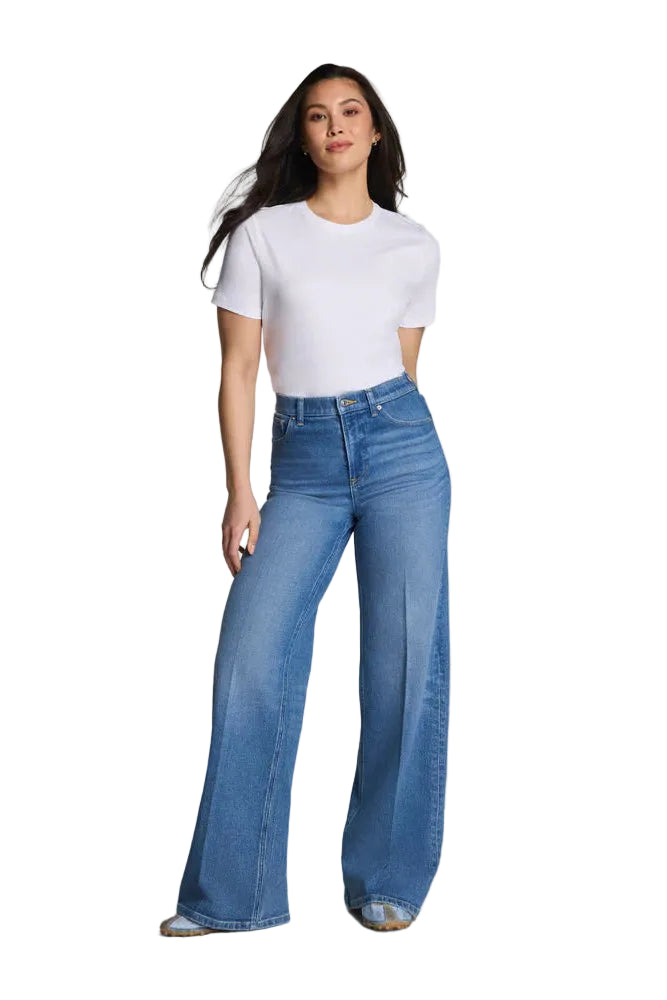 Spanx_Lightweight_Cotton_Crewneck_Tee6_ella_where_she_shops