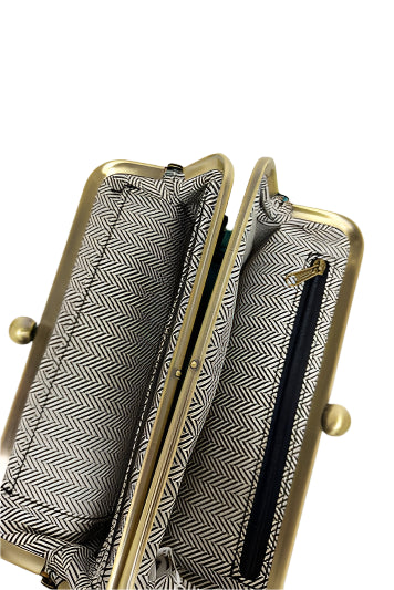 Tweed Kiss Lock Clutch – Open – Ella Where She Shops