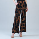 Alternate front view of the Clara Sunwoo geo chain print pant