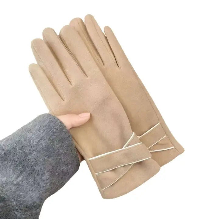 Warm touchscreen gloves, alternate view