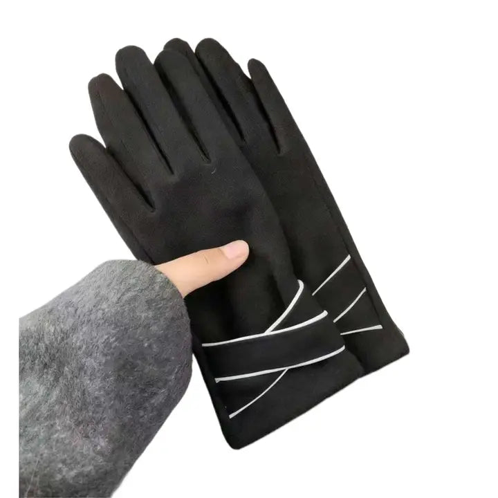 Warm touchscreen gloves, alternate view