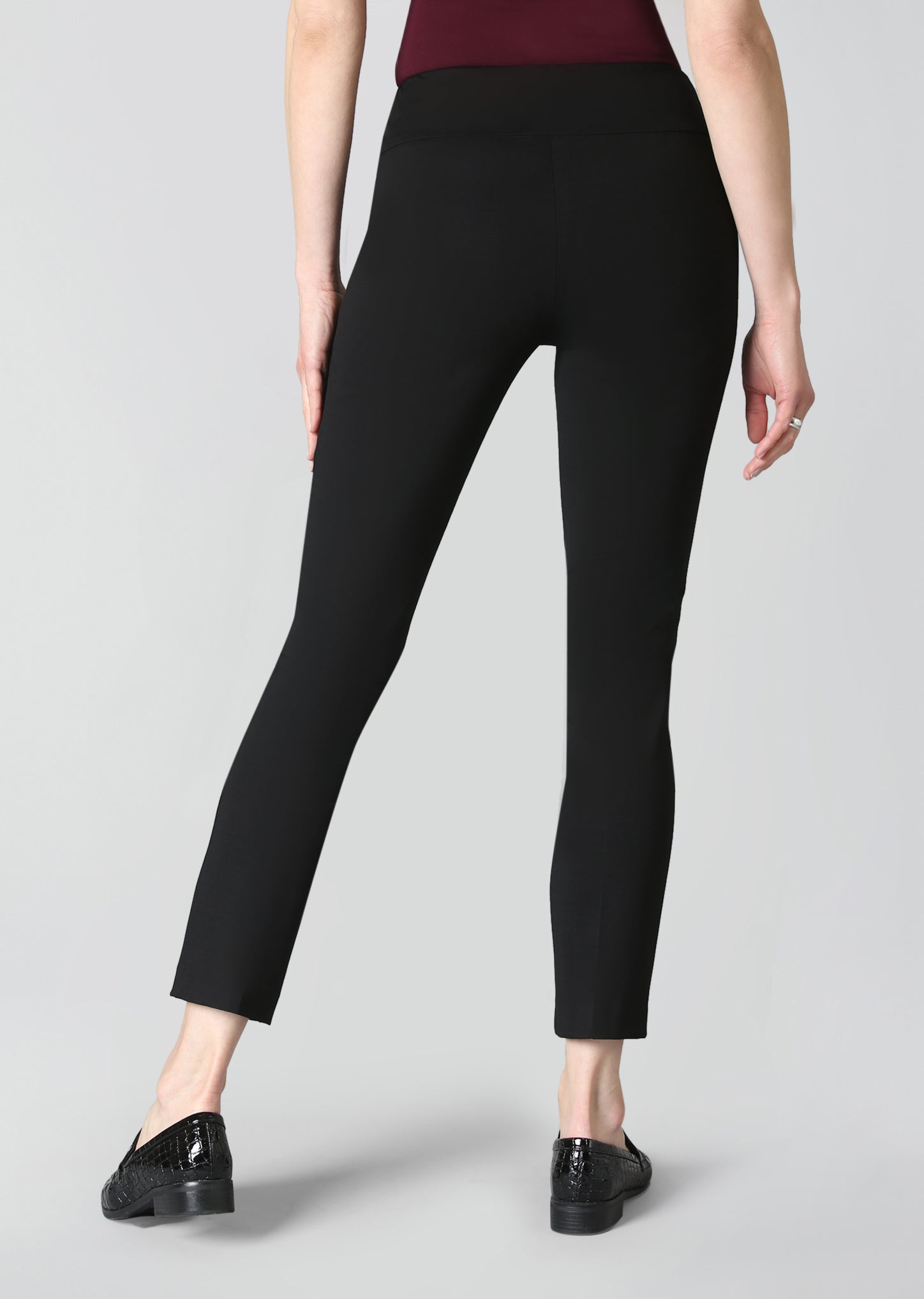 Lisette L Kathryne 28" Ankle Pant in black and navy, detail view