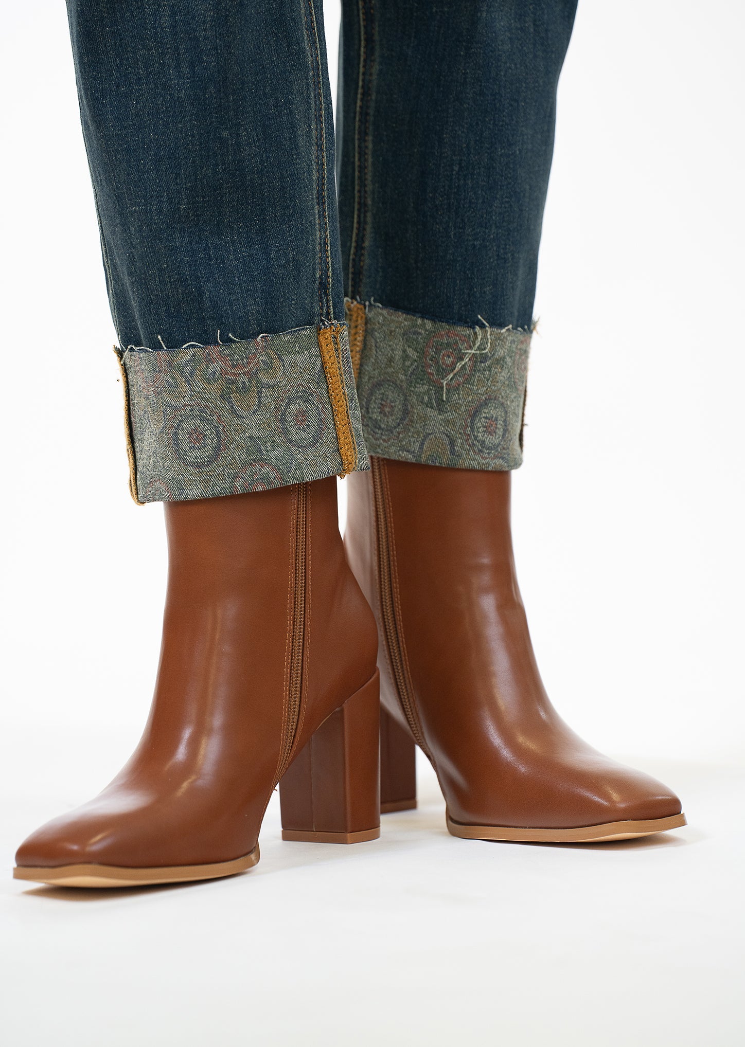 Lisette L Medallion Print 26" Cuff Jean in dark denim, side view