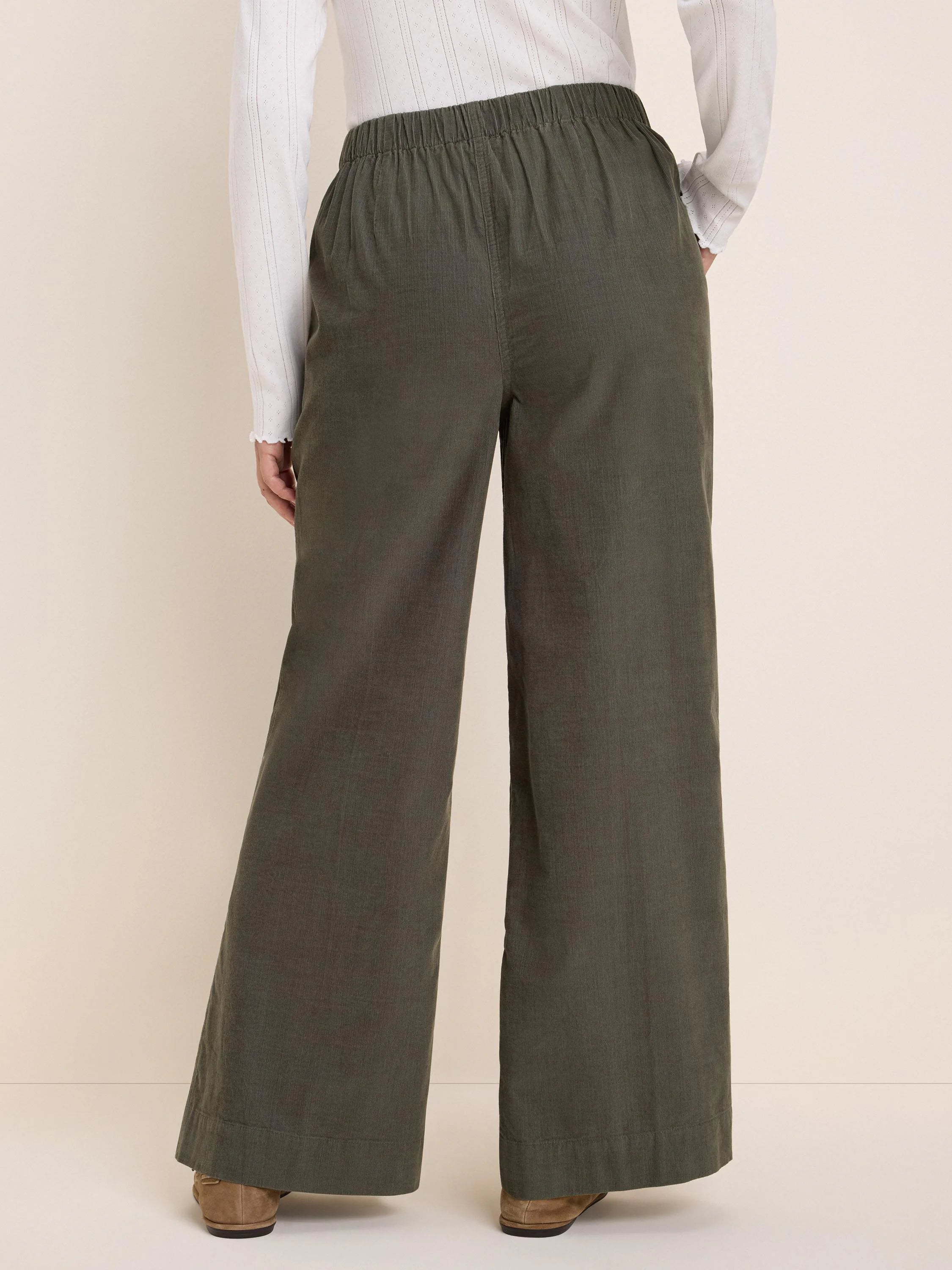 NIC+ZOE Ellis Baby Cord Pant in Briar, back view