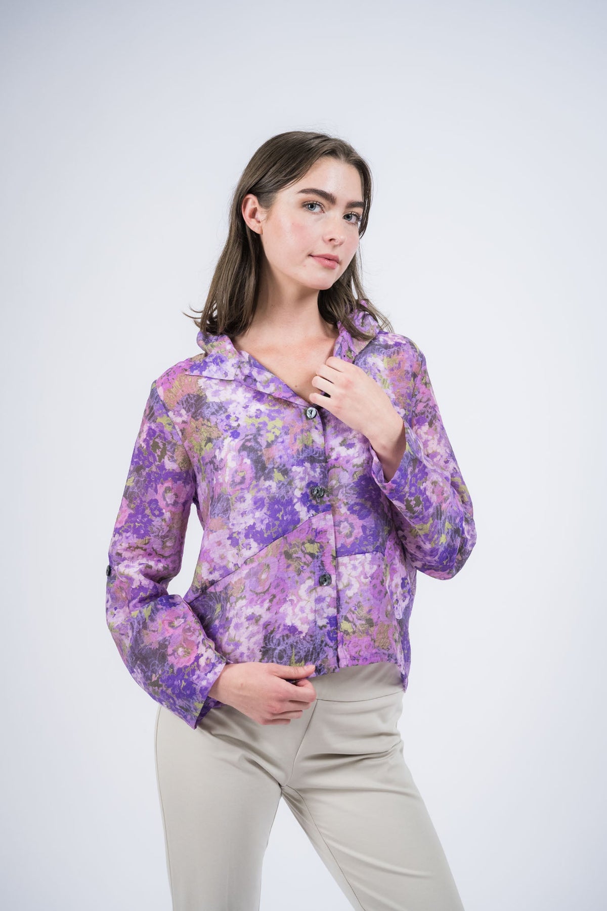 Trisha Tyler Short Wire Collar Button Jacket in purple print, front view